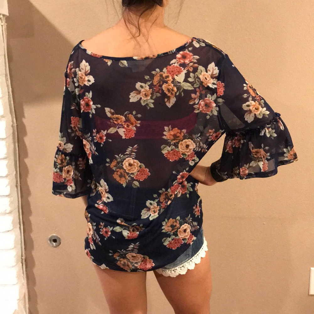 Flower top - Picture 2 of 4